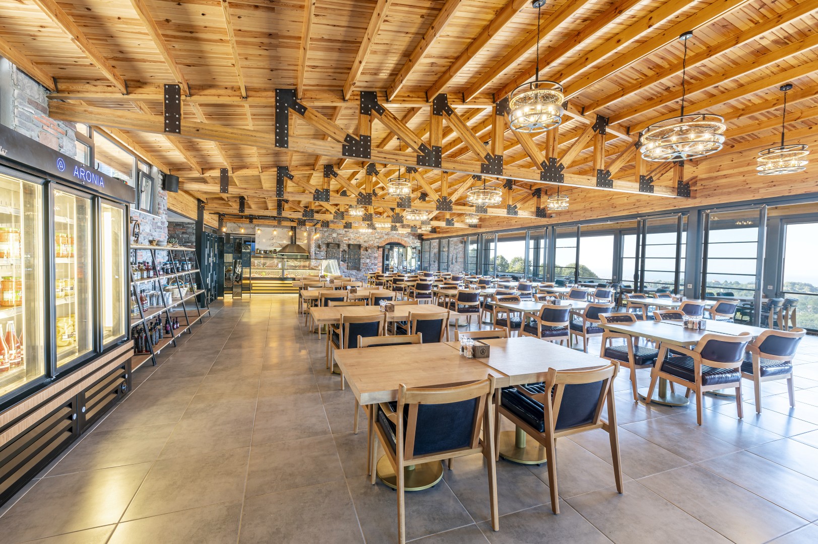 Aronia Cafe Restaurant